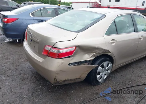 2009 Toyota Camry z USA, uszkodzony, nr VIN 4T1BE46K09U334685